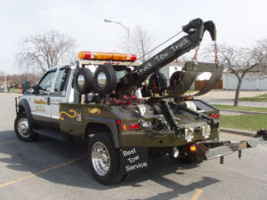 Read more about the article Unveiling the Power of Hook and Chain Tow Trucks