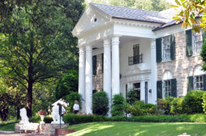 Read more about the article Memphis’ Favorite Mansion – Graceland