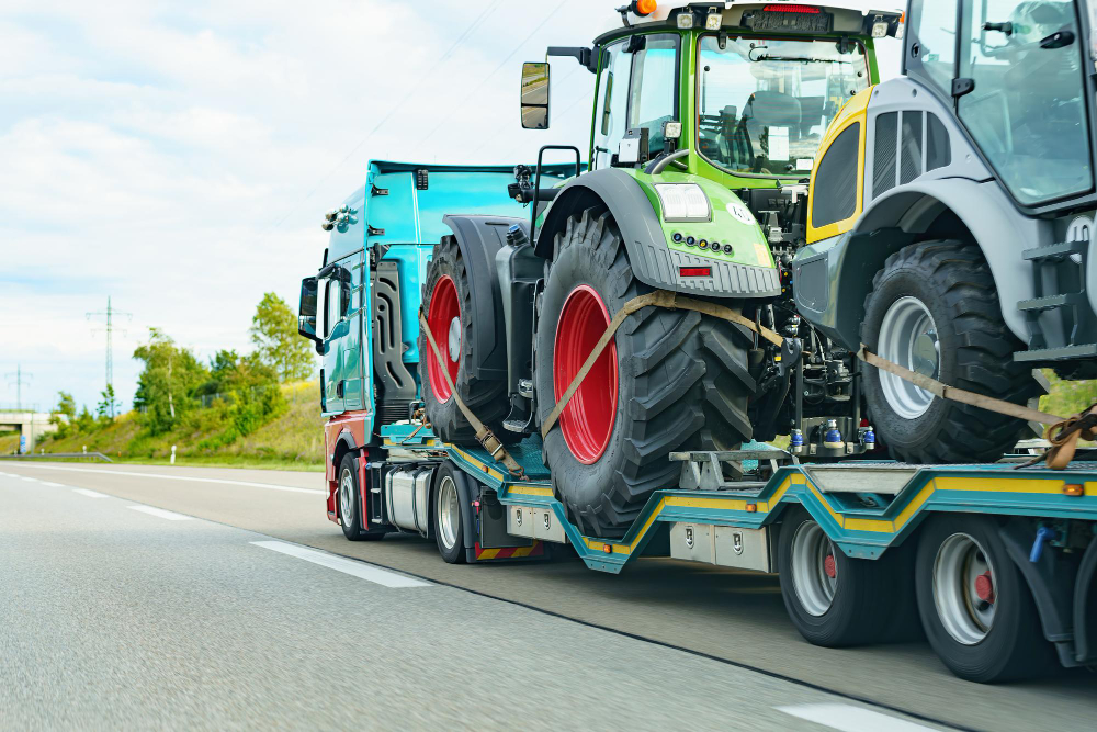 You are currently viewing Farm Equipment Transport Tips for Memphis Area